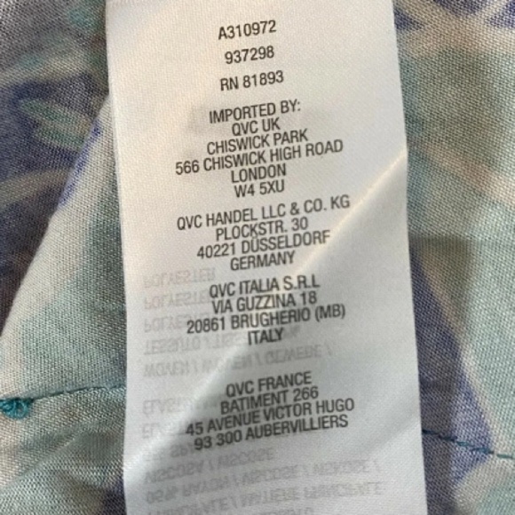 Logo by Lori Goldstein Printed Tunic with Asymmetrical Hem - Picture 6 of 10